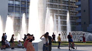 Καιρός: Ο θερμικός θόλος στρέφεται προς τη χώρα μας - Έρχεται «καυτό» τετραήμερο με 43άρια