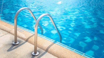 Κορίτσι 10 ετών πνίγηκε σε πισίνα ξενοδοχείου στη Νέα Μάκρη