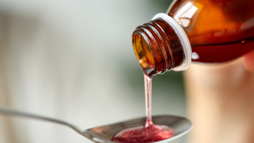 Ο ΠΟΥ κρούει τον κώδωνα για μολυσμένο αντιβηχικό σιρόπι