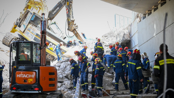 Πάτρα: Και 4η σύλληψη για την κατάρρευση της γέφυρας - Συνεχίζονται οι έρευνες για ανθρώπους στα χαλάσματα