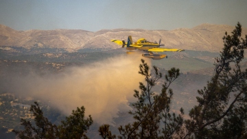 Φωτιά στη Ρόδο: Εντολή εκκένωσης των χωριών Μαλώνας και Μάσσαρη