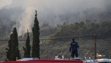 Φωτιές: Νέα μηνύματα 112 σε Ρόδο, Κέρκυρα, Κάρυστο - Σε ποιες περιοχές έχουν σταλεί