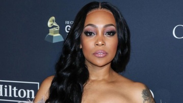 Monica: Κατέβηκε από τη σκηνή για να υπερασπιστεί θαυμάστρια που δεχόταν επίθεση - «Δεν χτυπάς έτσι καμία κυρία»