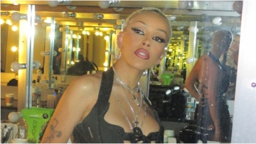 Doja Cat: Ξεκίνησε πόλεμο με τους φαν της 