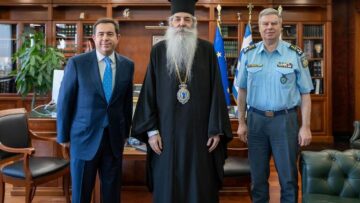 Μηταράκης: Συνάντηση με εκπροσώπους της Εκκλησίας για τις νέες ταυτότητες
