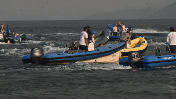 Νέα Αγχίαλος: Πώς το παγκόσμιο πρωτάθλημα ιστιοπλοΐας στον Βόλο βοήθησε στην εκκένωση μετά τις εκρήξεις