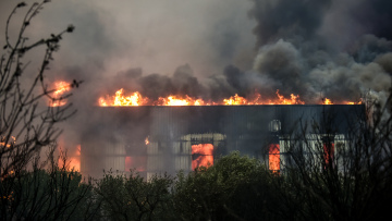 Φωτιά στη Μαγνησία: Εισαγγελική έρευνα για οργανωμένο σχέδιο εμπρησμών