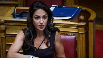 Δόμνα Μιχαηλίδου: Το μήνυμά της Υφυπουργού Παιδείας, για την ανακοίνωση των βάσεων και τους μαθητές