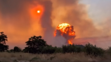 Νέα Αγχίαλος: «Ξηλώνουν» τον διοικητή της 111 Πτέρυγα Μάχης μετά τις εκρήξεις - Ποια πυρομαχικά εξερράγησαν