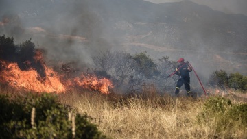 Φωτιές: Πολύ υψηλός κίνδυνος πυρκαγιάς την Κυριακή για έξι περιφέρειες - Δείτε τον χάρτη