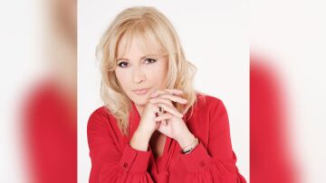 MEGA: Ανανέωσε τη συνεργασία του με την Αγγελική Νικολούλη