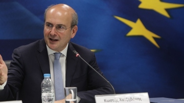 Χατζηδάκης: Μπορούμε και δίνουμε χωρίς να διακυβεύεται η σταθερότητα του προϋπολογισμού