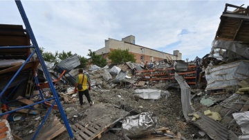 Πόλεμος στην Ουκρανία: Πλήγματα drone στη Χαρκίβ, ένας τραυματίας, ζημιές σε κοιτώνα