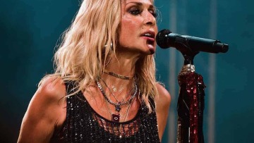 Άννα Βίσση: Ξεσήκωσε τη Μύκονο με τα τραγούδια της