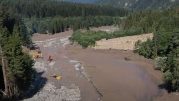 Γεωργία: Τουλάχιστον 11 νεκροί λόγω κατολίσθησης, δεκάδες ακόμη αγνοούνται - Δείτε βίντεο και φωτογραφίες