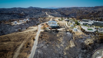 O Γιώργος Αμυράς συντονιστής για την ανάπλαση των καμένων σε Πάρνηθα και Έβρο