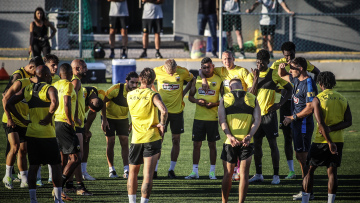 Αναβάλλεται ο αγώνας ΑΕΚ - Ντιναμό Ζάγκρεμπ μετά τη δολοφονία του 29χρονου από τους Κροάτες χούλιγκαν