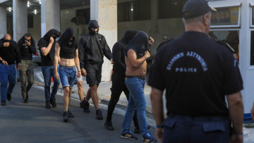 Νέα Φιλαδέλφεια: Ακόμη 17 Κροάτες στα χέρια της ΕΛΑΣ για τη δολοφονική επίθεση