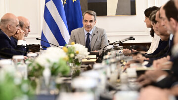 Τα νομοσχέδια που έρχονται: Υπηρεσίες one step, μη κρατικά ΑΕΙ και γάμος ομόφυλων ζευγαριών