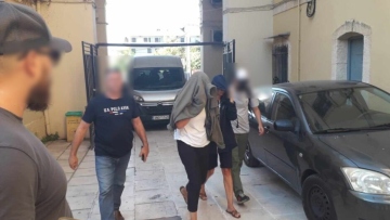 Χανιά: Στήνουν... συγκέντρωση συμπαράστασης για τον Χανιώτη γυναικολόγο  «εγκέφαλο» του κυκλώματος με τις παράνομες υιοθεσίες