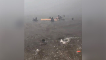 Χαβάη - Βίντεο: Έπεφταν στη θάλασσα για να μην καούν - «Καζάνι που βράζει» ο Ειρηνικός από τις φωτιές στη Χαβάη