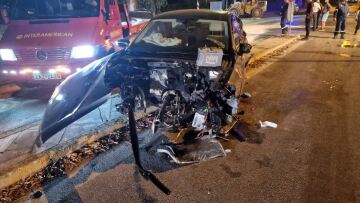 Ζάκυνθος: Νεκρός 21χρονος οδηγός - Το ΙΧ συγκρούστηκε με όχημα τετραμελούς οικογενείας (φωτογραφίες)