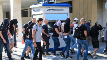 Δολοφονία Μιχάλη Κατσούρη: Ελεύθεροι και οι 105 χούλιγκανς που είχαν συλληφθεί για την επίθεση στη Νέα Φιλαδέλφεια