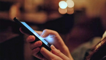 Πώς μπορούμε να “αποτοξινωθούμε” από τα social media – Ο ρόλος της ντοπαμίνης στον εγκέφαλο