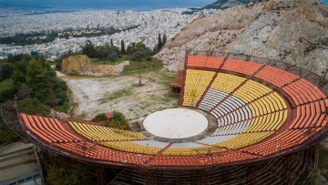 Θέατρο Λυκαβηττού: Ανοίγει μετά από 15 χρόνια με μια συναυλία-«ορόσημο» του Σταύρου Ξαρχάκου