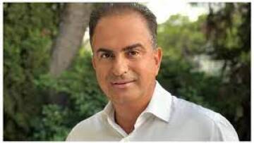 Έφυγε από το ΠΑΣΟΚ στέλεχος του στενού πυρήνα του Ανδρέα Λοβέρδου