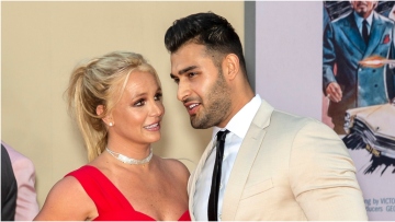 Μπρίτνεϊ Σπίαρς: Επιστρατεύει διάσημη δικηγόρο διαζυγίων εν μέσω του χωρισμού από τον Σαμ Ασγκάρι