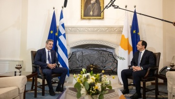 Μητσοτάκης σε Χριστοδουλίδη: Απαράδεκτες οι επιθέσεις Τουρκοκύπριων κατά της δύναμης του ΟΗΕ στην Πράσινη Γραμμή