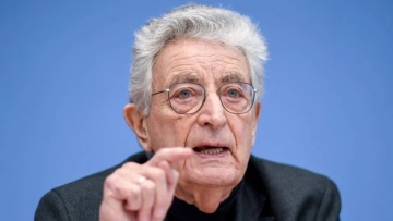 Γερμανία: Το ακροδεξιό κόμμα AfD είναι η «μεγαλύτερη απειλή» για τη δημοκρατία στη χώρα, προειδοποιεί ο Μπάουμ