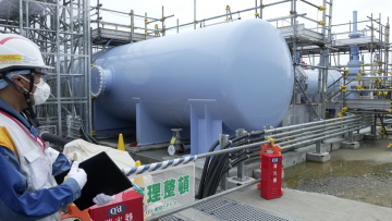 Η Ιαπωνία ξεκινά την απόρριψη υδάτων από τη Φουκουσίμα στον ωκεανό εν μέσω σφοδρών αντιδράσεων