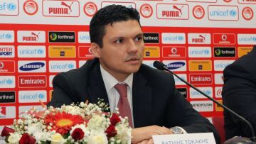 Κολύμβηση: Σκυταλοδρομία αγάπης «Βασίλης Τοκάκης» στον Πειραιά 