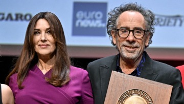 Μόνικα Μπελούτσι για Τιμ Μπάρτον: «Είναι ένα υπέροχο πνεύμα, γνώρισα μια θεαματική ψυχή»