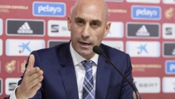  Ρουμπιάλες: Ζήτησε ξανά συγγνώμη για το φιλί στην Ερμόσο αλλά δεν παραιτήθηκε - Δείτε βίντεο 