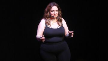 Σοφία Μουτίδου: Ποζάρει με μαγιό και αποκαλύπτει πως έχασε 8 κιλά