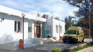 Πώς έγινε η τραγωδία με τον 3χρονο που πνίγηκε από σταφύλι στην Τήνο: «Ήρθε στο Κέντρο Υγείας χωρίς αναπνοή»