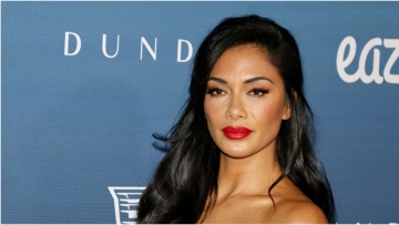 Νικόλ Σέρζινγκερ: Το βίντεο από τις διακοπές της στην Ελλάδα