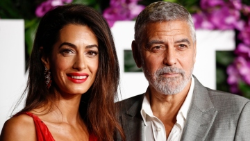 Τζορτζ - Αμάλ Κλούνεϊ: Βραδινή έξοδος για το ζευγάρι στη Λίμνη Κόμο - Δείτε τις φωτογραφίες