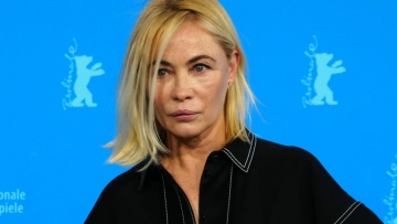 Εμμανουέλ Μπεάρ: «Έχω πέσει θύμα αιμομιξίας ως παιδί» - Σοκάρει η αποκάλυψη της Γαλλίδας σταρ