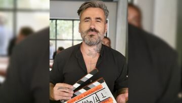 Alpha: Ο Γιώργος Μαυρίδης σε ρόλο-έκπληξη στη νέα κωμική σειρά «Φόνοι Στο Καμπαναριό»