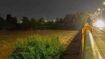 Κακοκαιρία «Daniel»: Μεταμεσονύχτια σύσκεψη στην Πυροσβεστική Υπηρεσία για τον Πηνειό