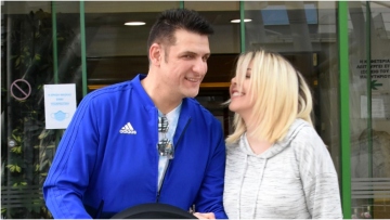 Χρίστος Αντωνιάδης για τη γυναίκα του: «Κατάλαβα ότι με αυτή τη γυναίκα ή προχωράς σοβαρά, ή δεν προχωράς καθόλου»