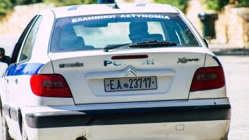 Γαλάτσι: Ένοπλοι ληστές έδεσαν με τάι-ραπ ιδιοκτήτη φούρνου και υπάλληλο