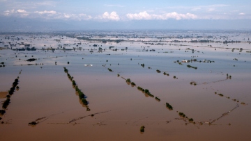 Κακοκαιρία Daniel: «Θα μας πνίξει ο Πηνειός το βράδυ» - Ώρες αγωνίας σε Αμπελώνα και Βρυότοπο Λάρισας