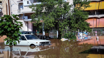 Κακοκαιρία «Daniel»: Μπήκε στη Λάρισα ο Πηνειός - Μήνυμα «112» για τον Ιπποκράτη (βίντεο)