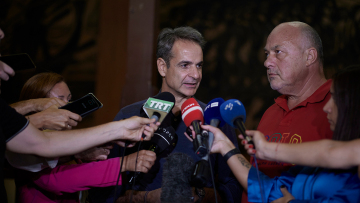 Κακοκαιρία Daniel: Σύσκεψη Μητσοτάκη στο Δημαρχείο Βόλου - Άμεση προτεραιότητα οι απεγκλωβισμοί τα τρόφιμα και το νερό