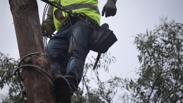 ΔΕΔΔΗΕ: Αποκαθίστανται οι ζημιές στο δίκτυο χαμηλής τάσης στην πόλη του Βόλου